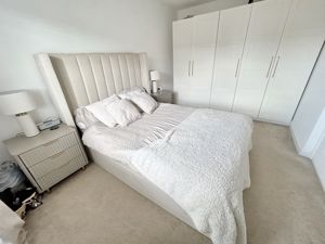 Bedroom- click for photo gallery